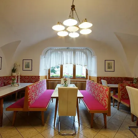 Hotell Zum Goldenen Engel - Fam. Ehrenreich 3*