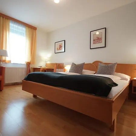 Hotell Zum Goldenen Engel - Fam. Ehrenreich