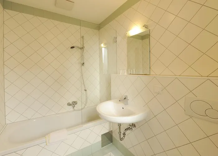 Zum Goldenen Engel - Fam. Ehrenreich Hotel